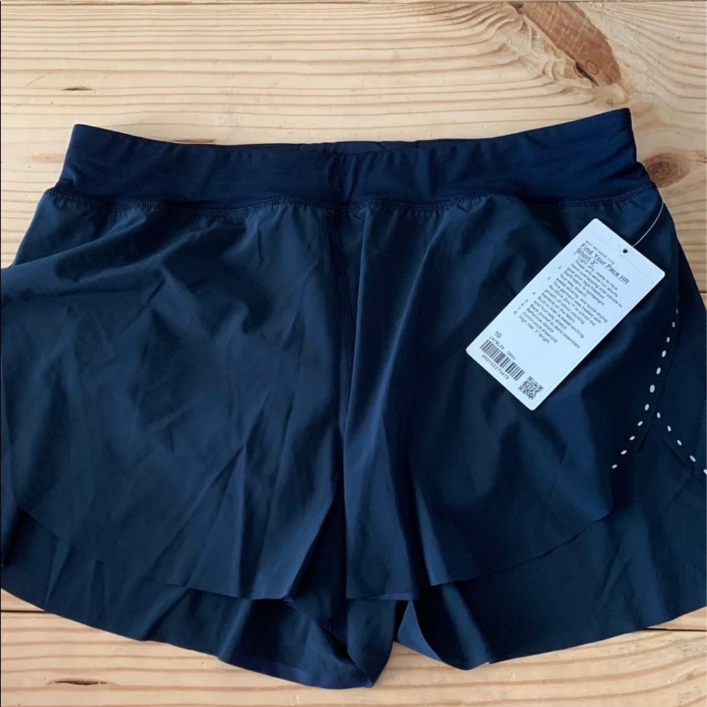 Lululemon Find Your Pace shorts